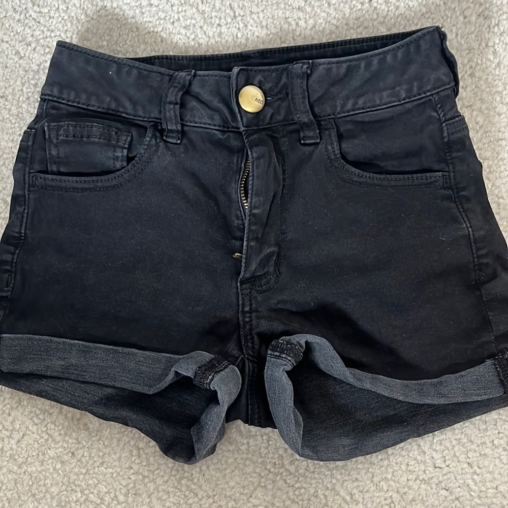AMERICAN EAGLE BLACK JEAN SHORTS